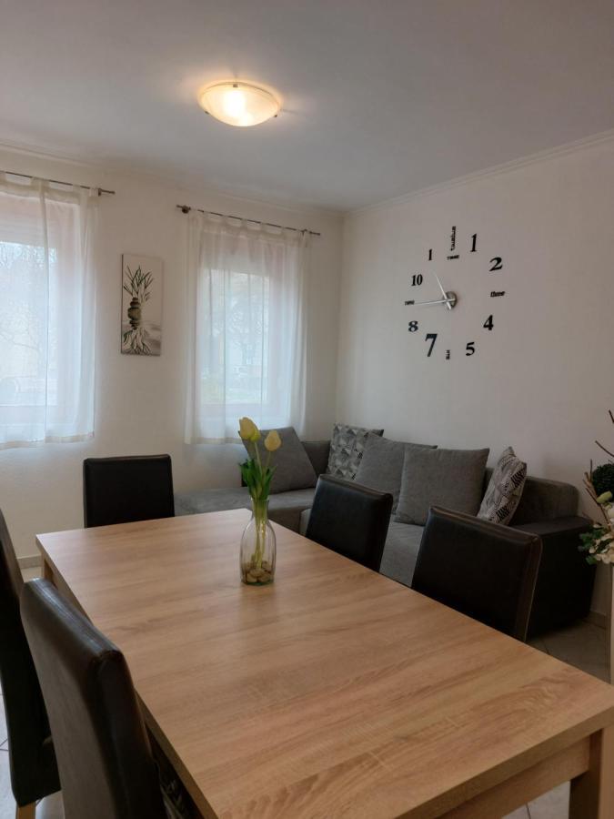 Apartmancentrum غيولا المظهر الخارجي الصورة
