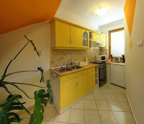 Apartmancentrum غيولا المظهر الخارجي الصورة